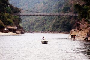 জাফলং জিরো পয়েন্টে পিয়াইন নদী