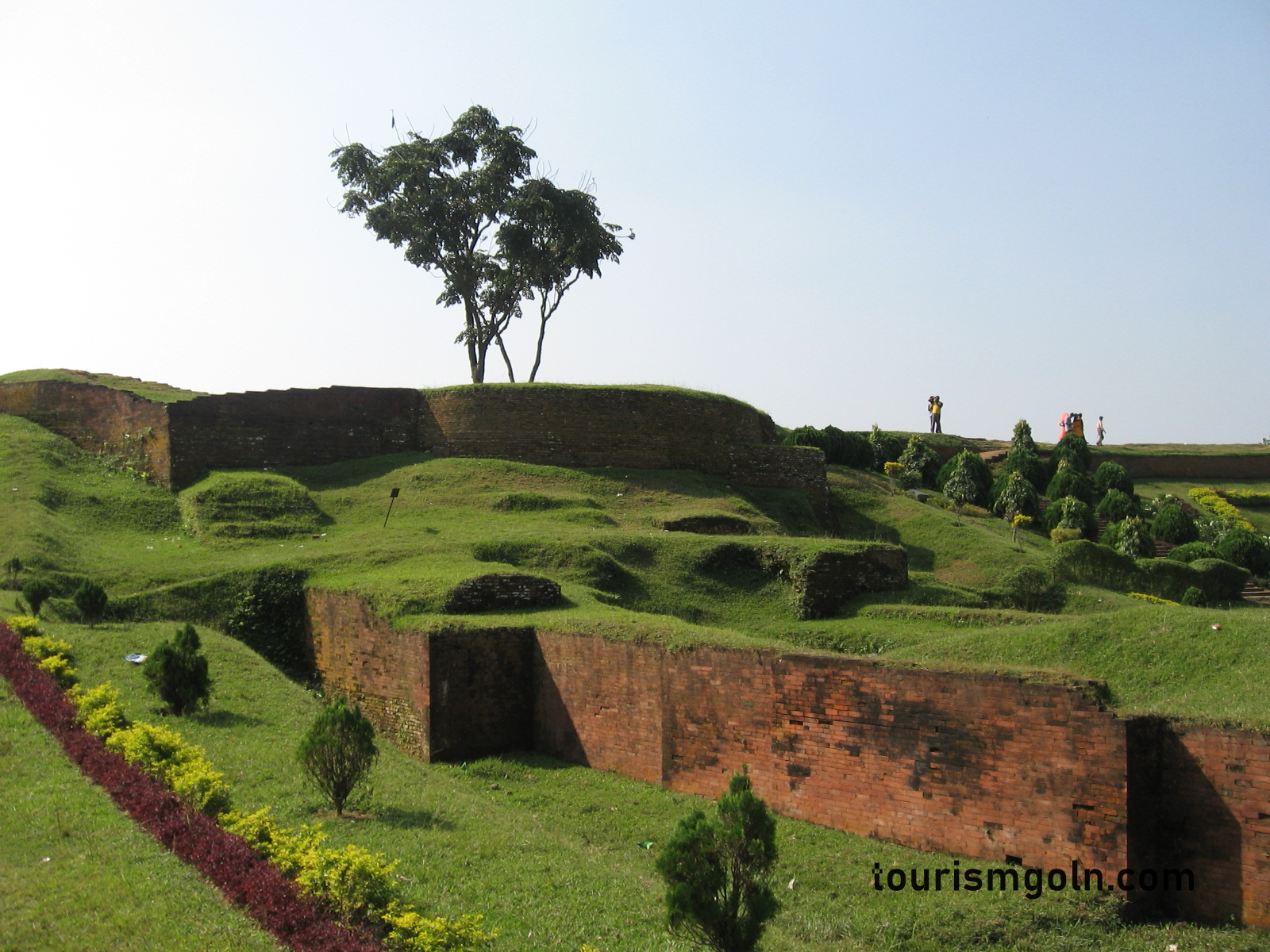প্রাচীন পুরাকীর্তি মহাস্থানগড়