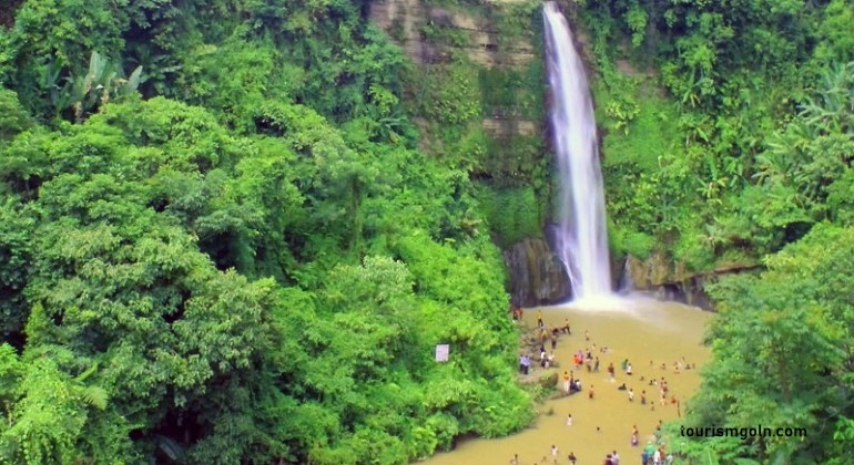 মাধবকুন্ড জলপ্রপাত