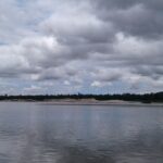 সিলেটের জাফলং জিরো পয়েন্টে জাফলং-ডাউকি নদী